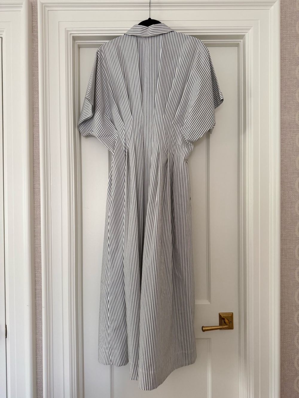 The Tobie Shirt Dress by Exquise - Picture 5 of 9